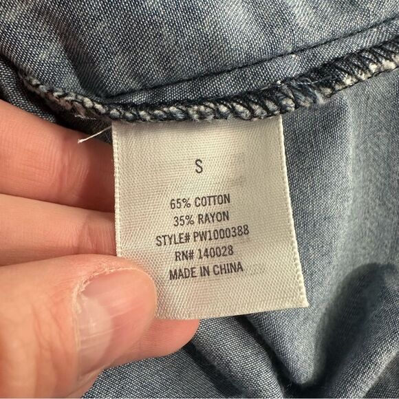 Harper For Francesca's Blue Plaid Chambray Button-Up Shirt NWT Size Small Casual - Picture 9 of 16